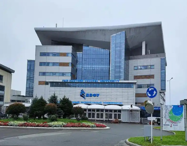 远东联邦大学